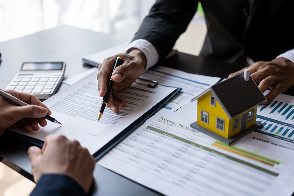 How much does a real estate lawyer cost in BC?