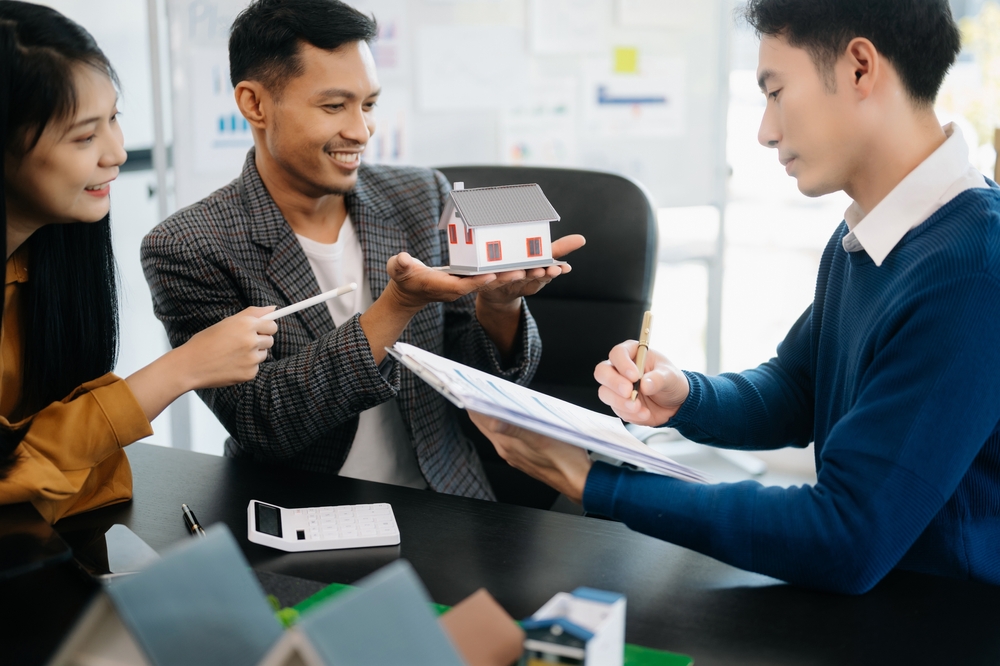 Reviewing mortgage financing options with a lender in BC